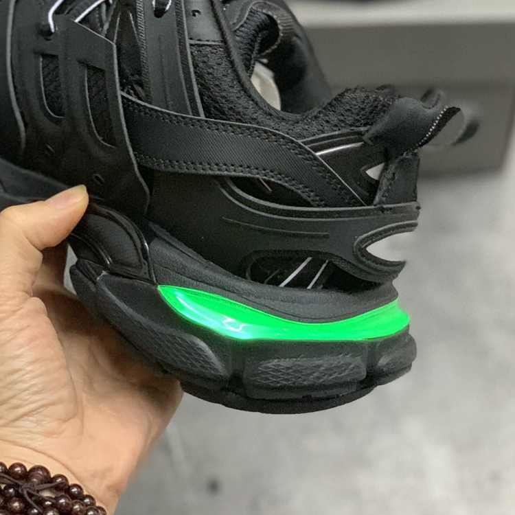 Original Og Quality Track 3.0 Sneakers With Led Light Shoes Men And Women Running Sport Shoes 