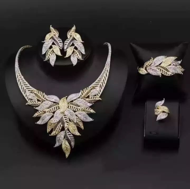 Hot Sale Ladies Fashion,Diamond Design Gold Jewelry Women Jewelry Luxury Gift Box Set Fashion/ 