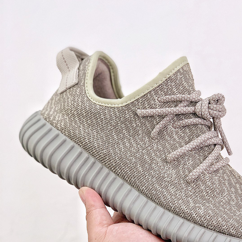 Original Yeezy 350 V1 High Quality Zapatillas Hombre Sneakers Walking Style Shoes Sports Men's And Womens Casual Yezzy Shoes 