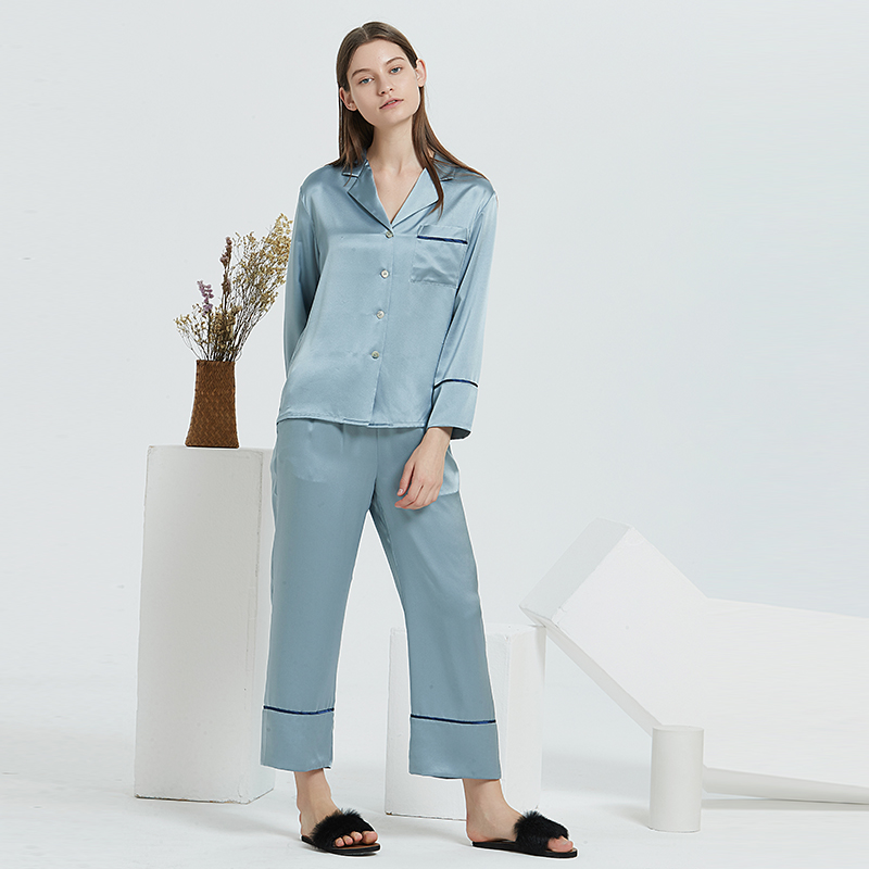 Wholesale Luxury Women's Nightgown Long Sleeve Pajamas 19mm Satin Real Two Pieces Silk Pajamas 