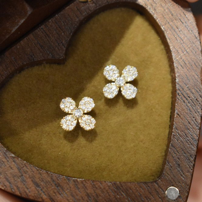 2022 Lovely Cute 18k Real Solid Yellow Gold Strawberry Ice Cream Clover Earrings Full Diamond Gemstone Jewelry Sets For Women 