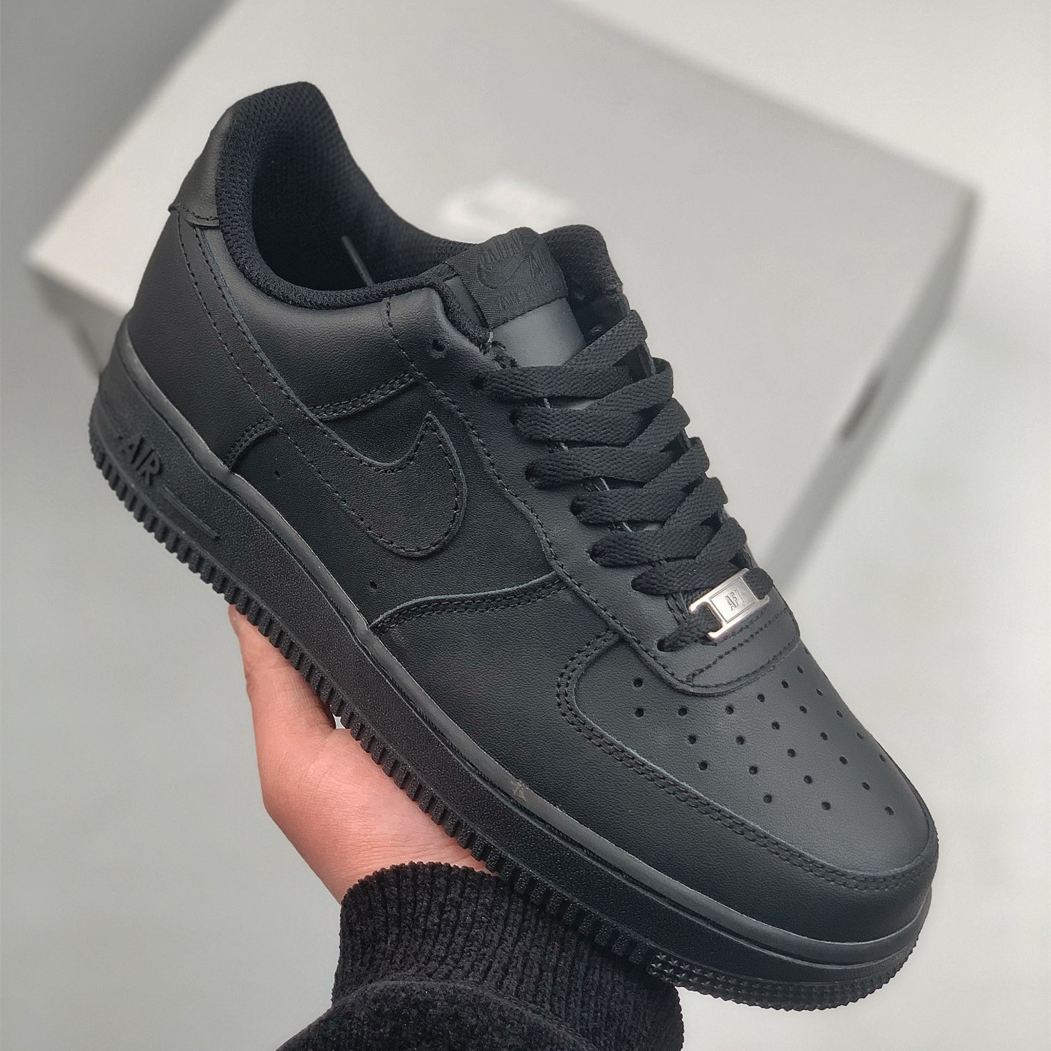 Hot Sale Classic Black Nike Air Force 1 Black Casual Shoes Comfortable Women's Walking Style Sneakers Men's Outdoor Nike Shoes 