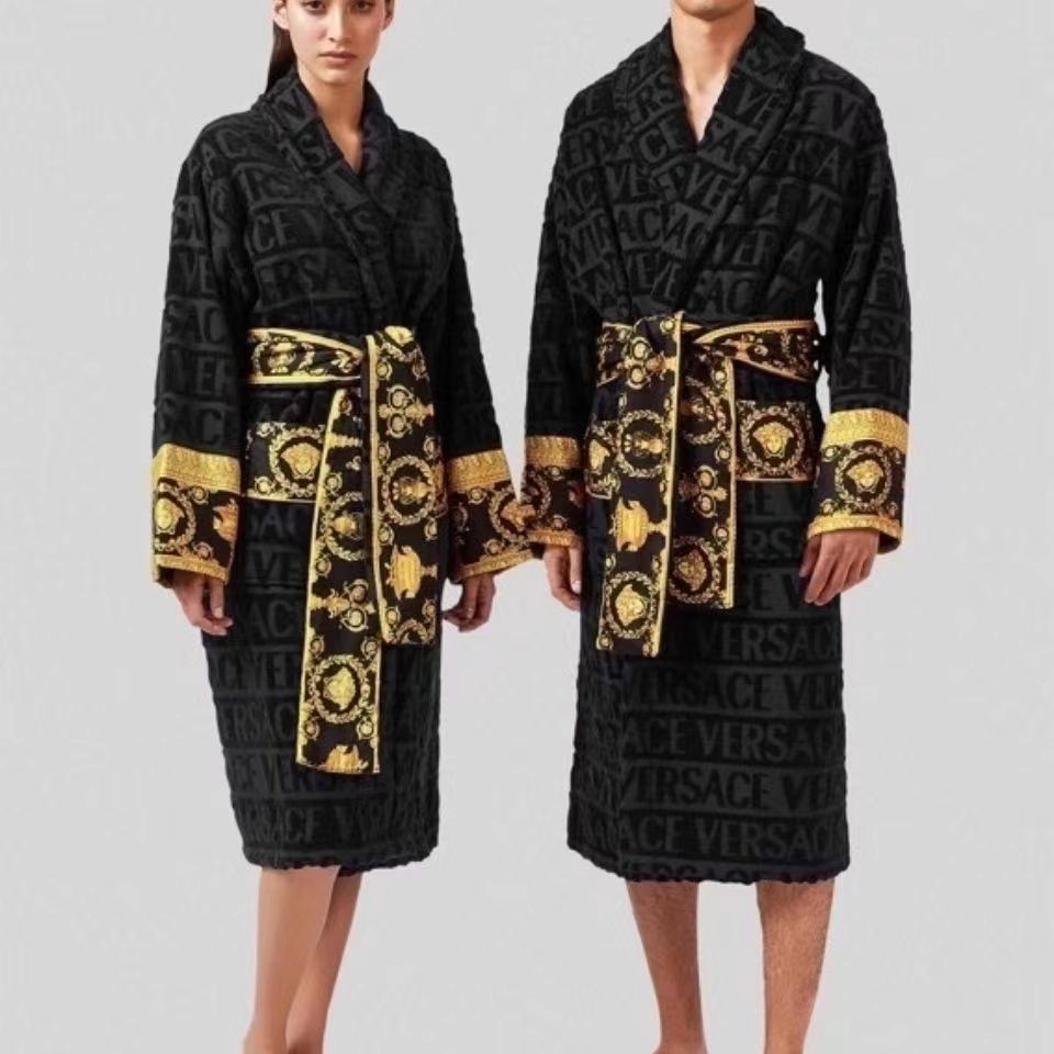 Wholesale Popular Women's Cotton Robe Nightdress Coral Fleece Robe Bathrobe Set Christmas Custom Coral Fleece Bathrobes 