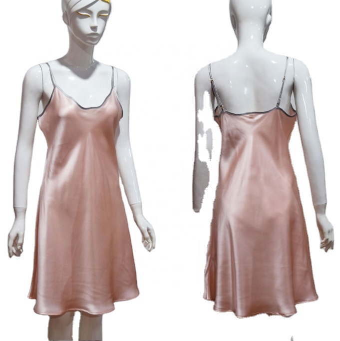 Wholesale Luxury Women's Sexy Bridal Short 100% Silk Satin Robe With Sling Pajamas 2 Pieces Set Nightdress Sleepwear 