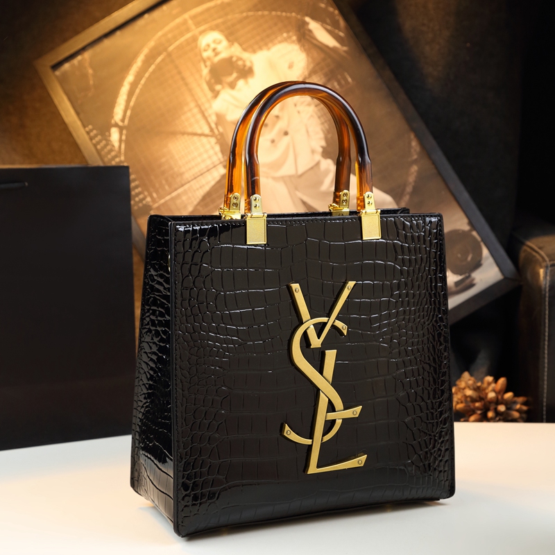 2024 New Crocodile Pattern Luxury Handbag High Quality Crossbody Bag Fashionable Middle Aged Mom Bag Boston Pillow Women's Bag
