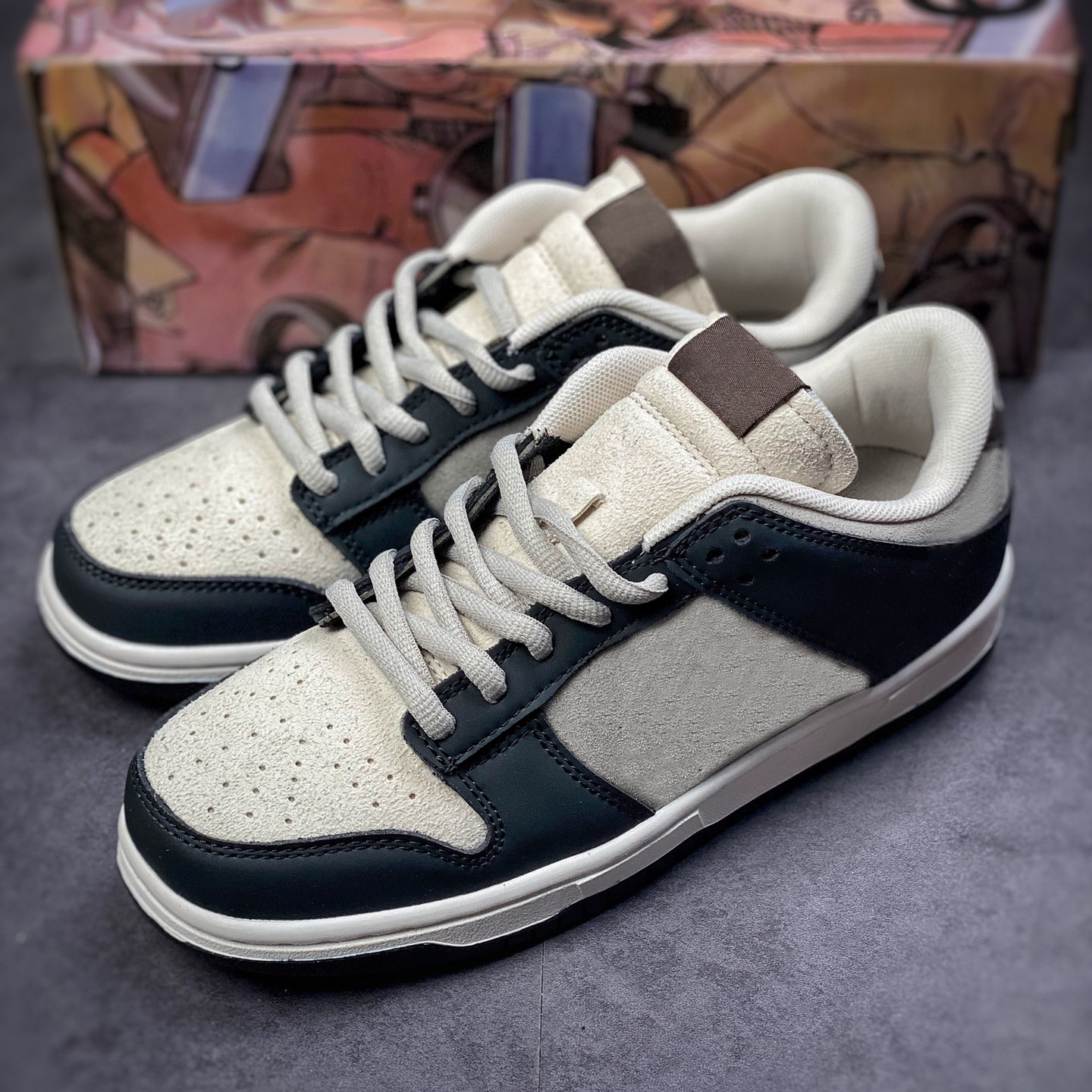 Factory Wholesale 2022 New Splicing Color Sports Shoes Men's Casual Basketball Shoes Light And Durable Flat Shoes 
